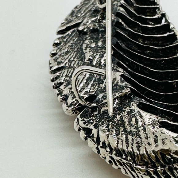 Vintage Natural Stone Necklace & Feather brooch - Picture 9 of 17